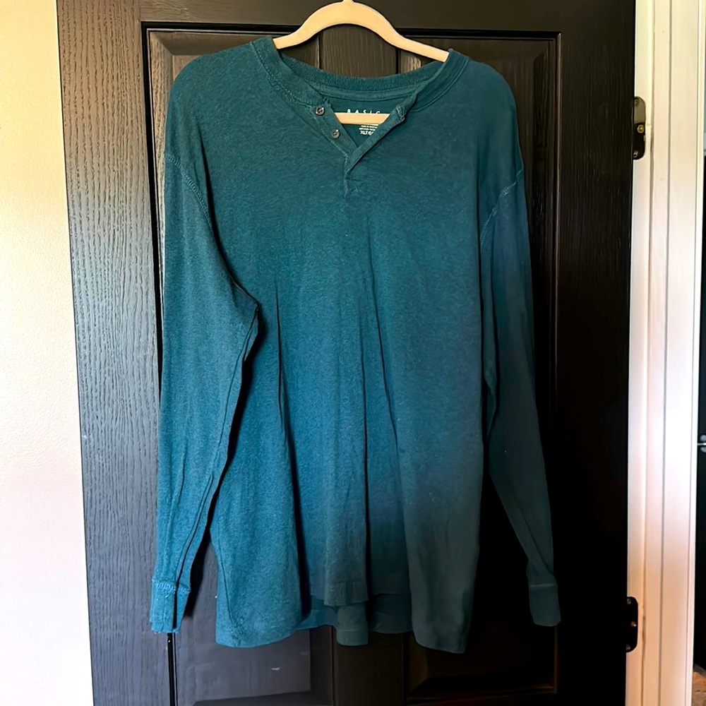 Basic Editions long sleeve men’s shirt